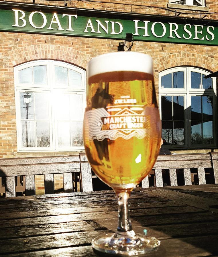 Boat & Horses Inn Oldham Eksteriør billede
