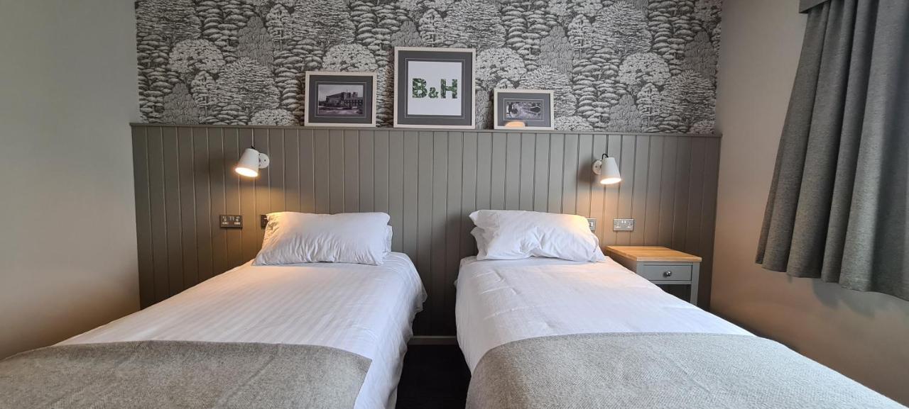 Boat & Horses Inn Oldham Eksteriør billede