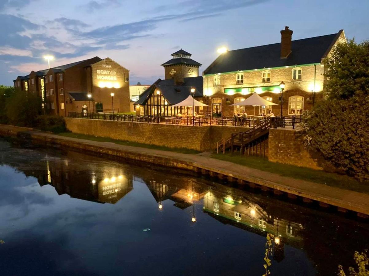 Boat & Horses Inn Oldham Eksteriør billede